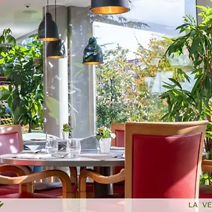 4* Hotel Dependence Del Parco